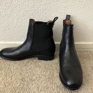 Frye Melissa Chelsea Short Boots